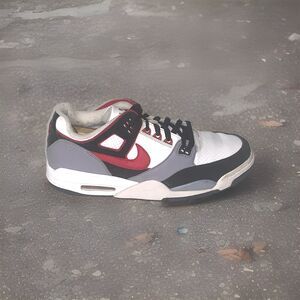 Nike Air Flight Condor 2009 Men’s Size 11 White Red Gray Sneakers 344575-163